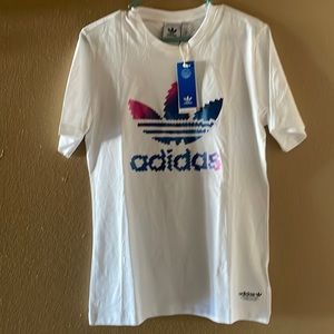 Mens medium shirt also have small